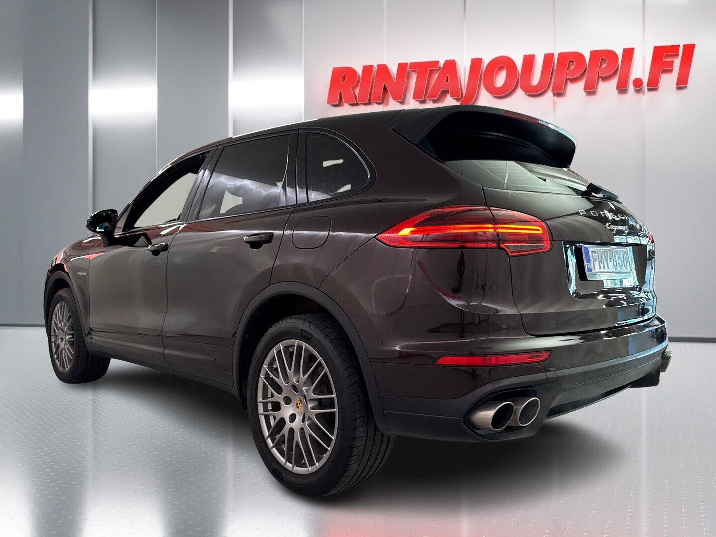 PORSCHE Cayenne 2015