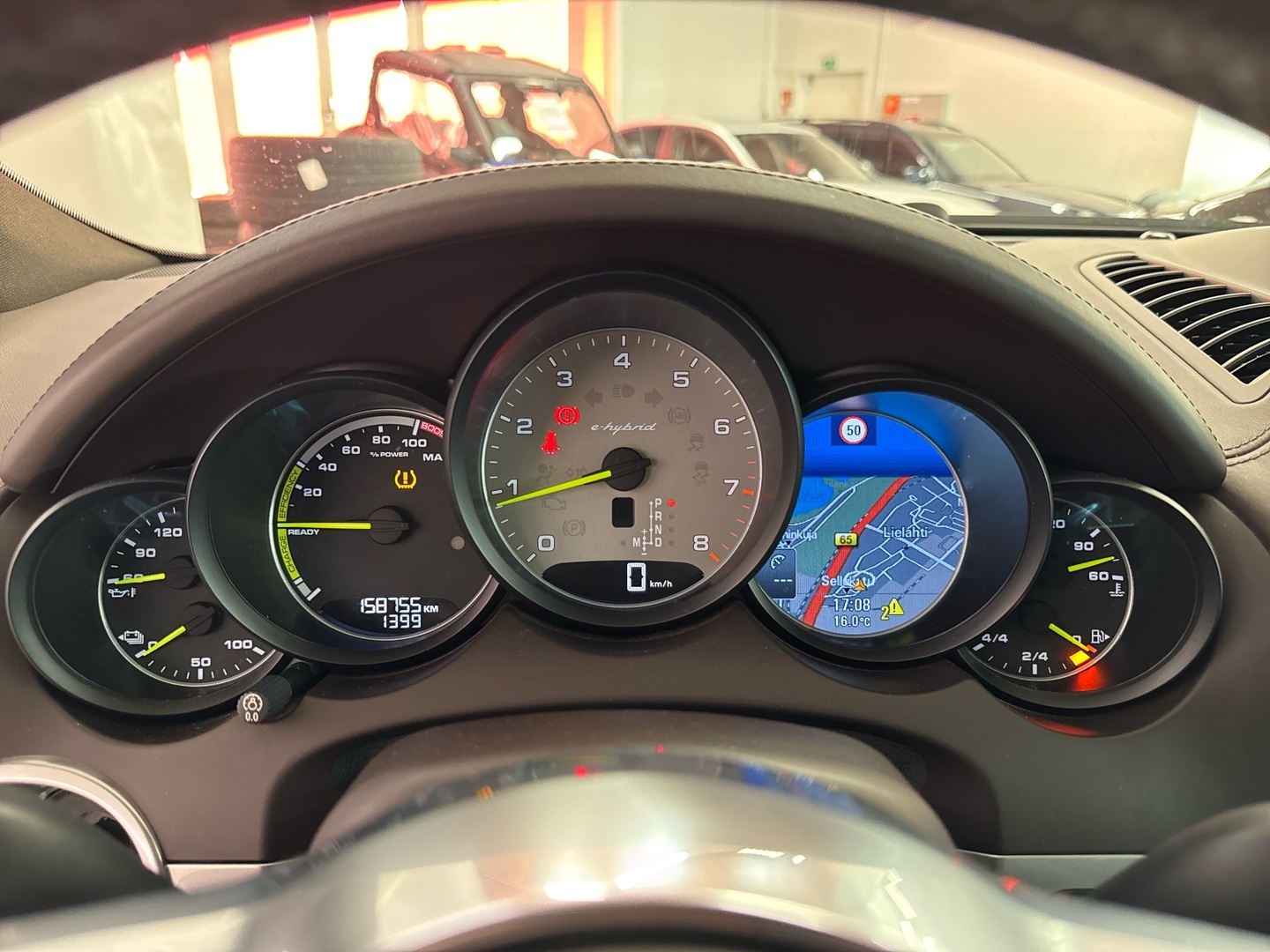 PORSCHE Cayenne 2015