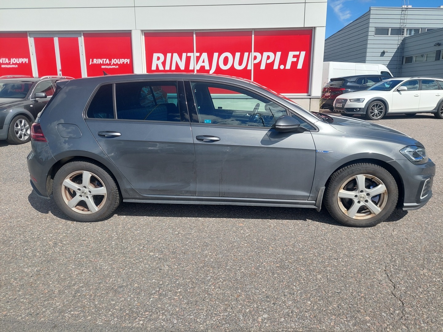 VOLKSWAGEN Golf 2020