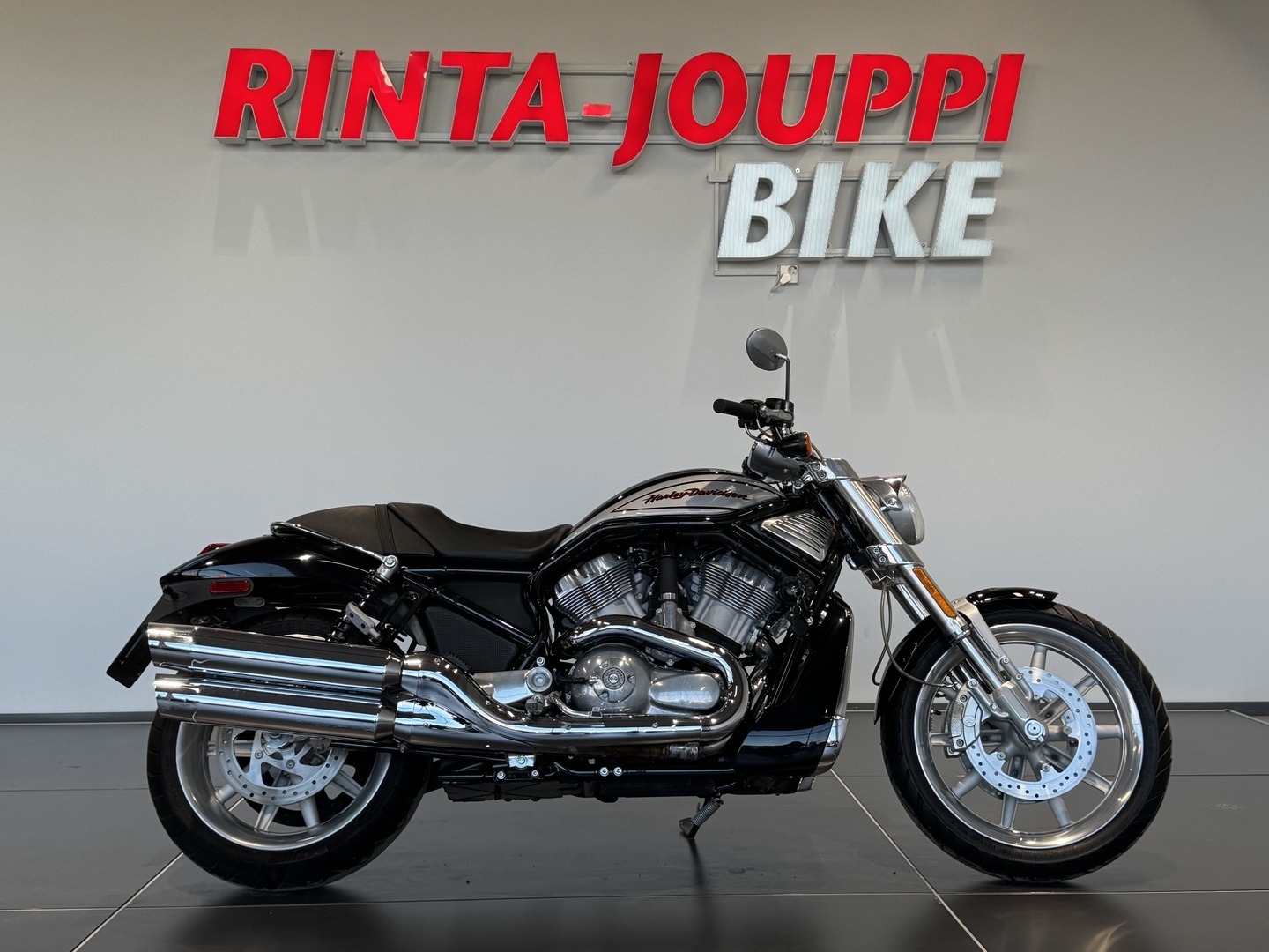 HARLEY-DAVIDSON VRSC 2005