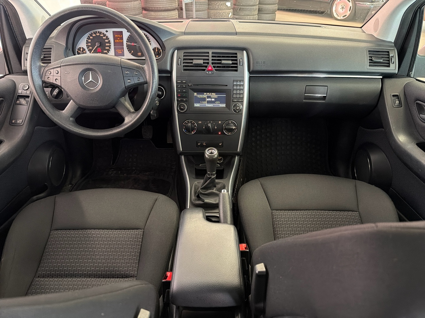 MERCEDES-BENZ B 2009