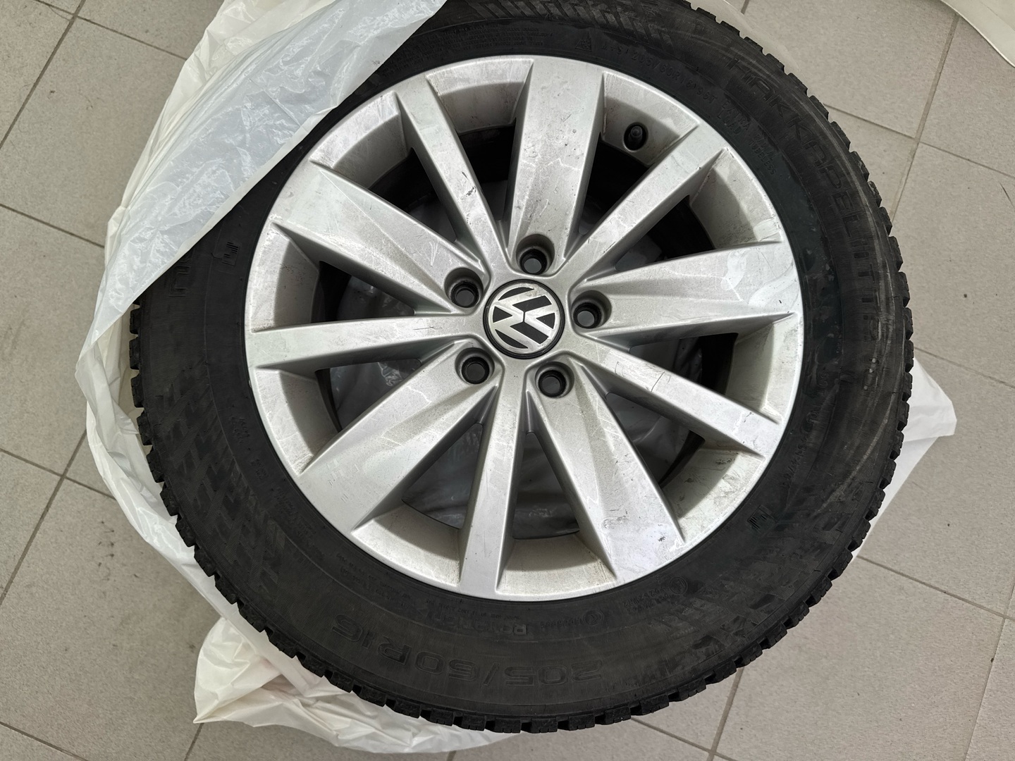 VOLKSWAGEN Passat 2011