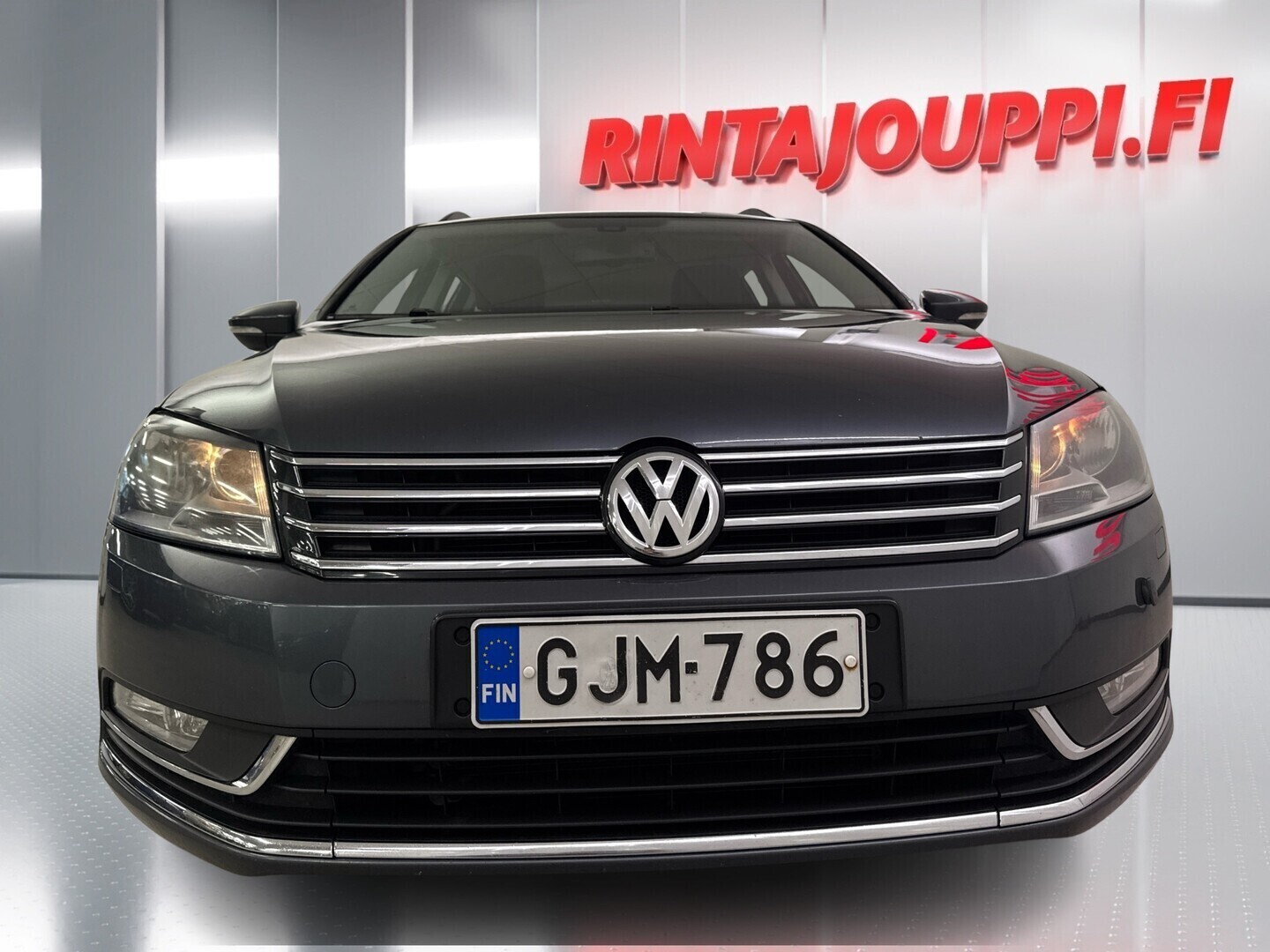 VOLKSWAGEN Passat 2011
