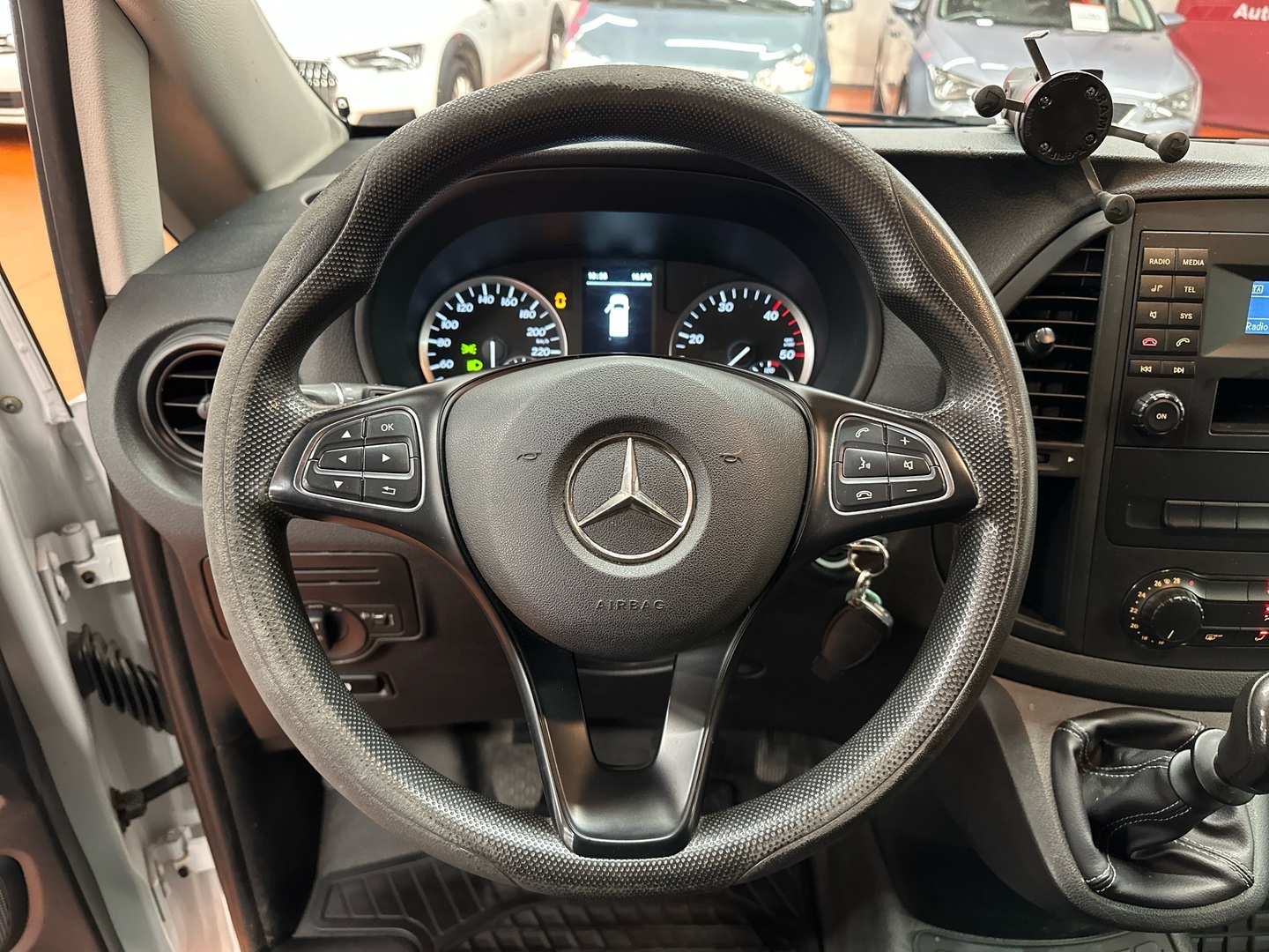 MERCEDES-BENZ Vito 2016