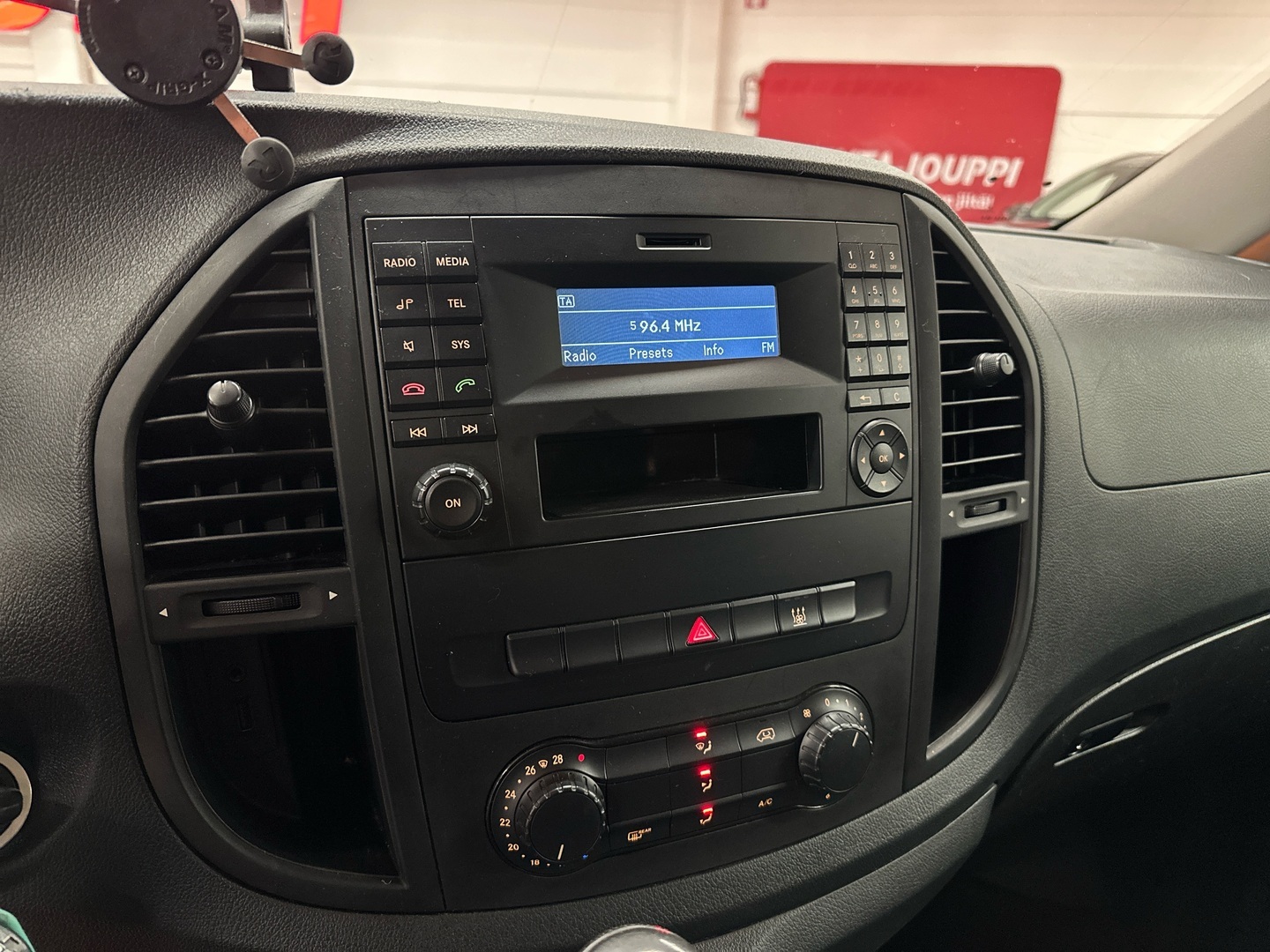 MERCEDES-BENZ Vito 2016