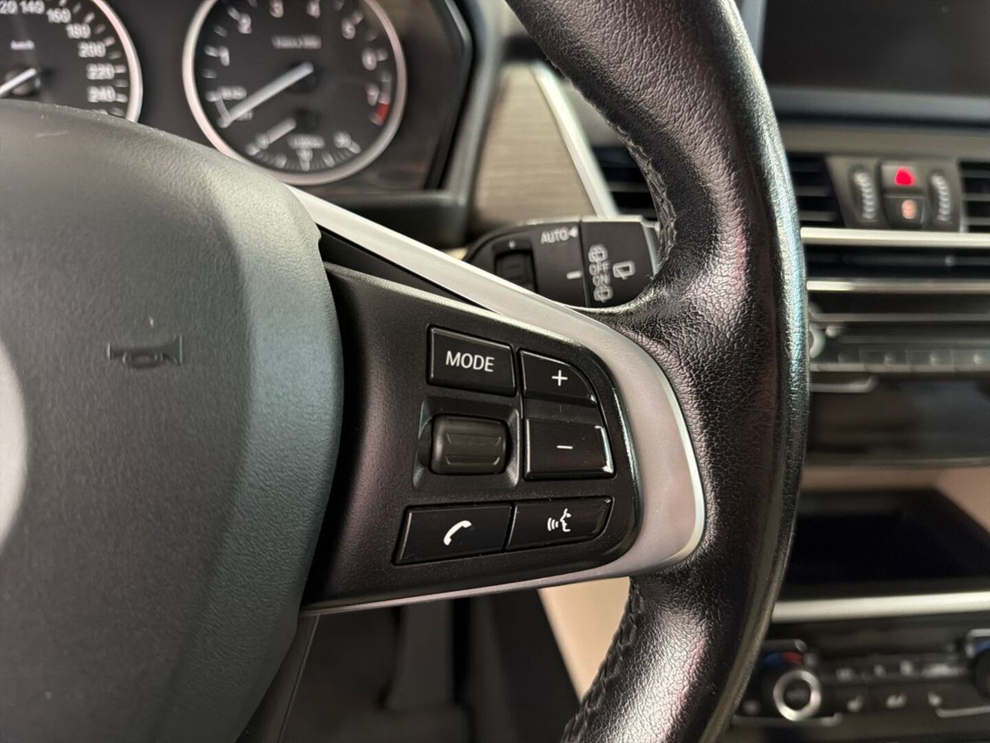 BMW 216 2016