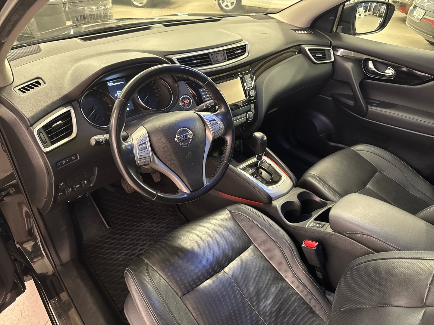 NISSAN Qashqai 2016