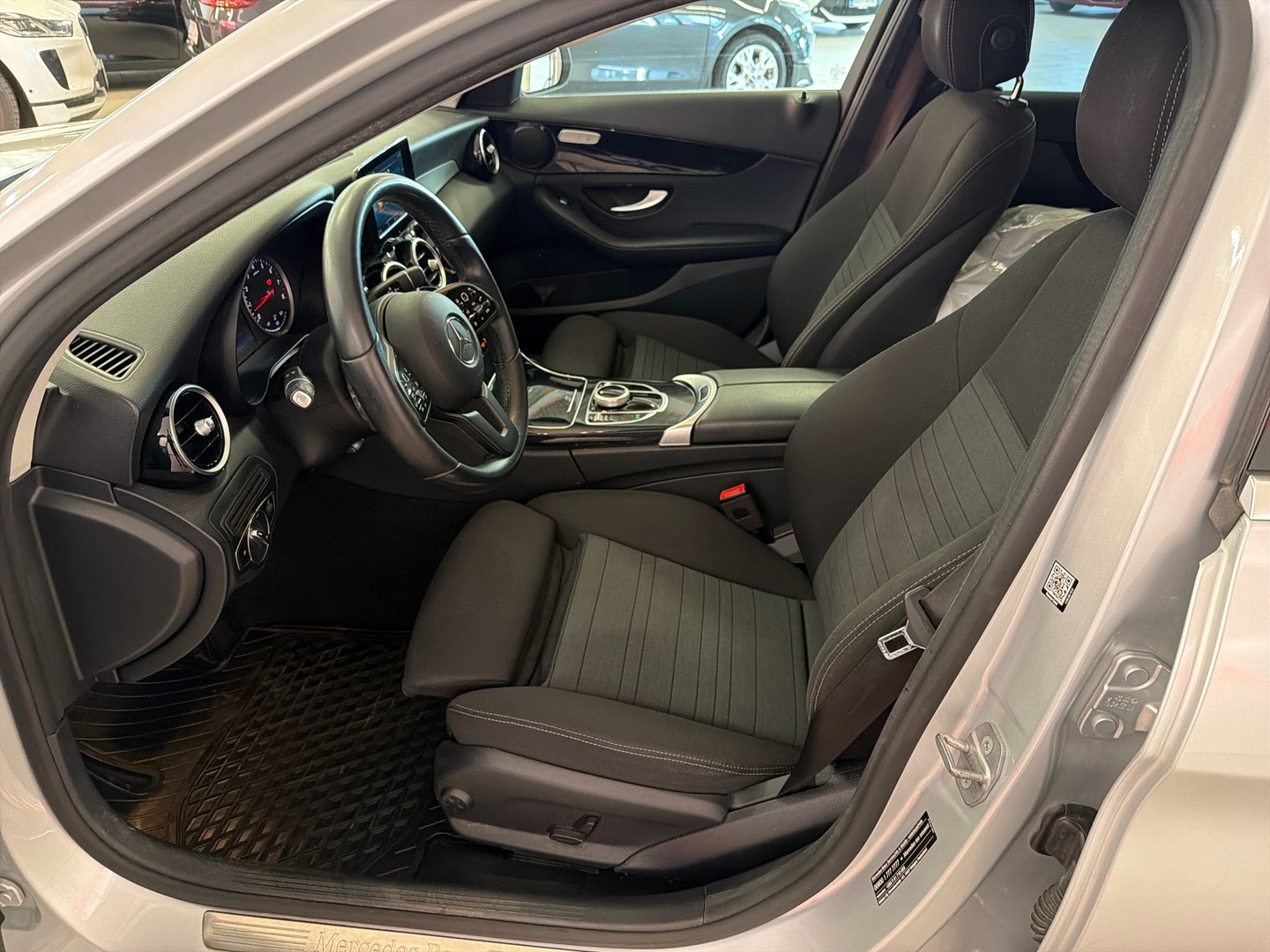 MERCEDES-BENZ C 2019