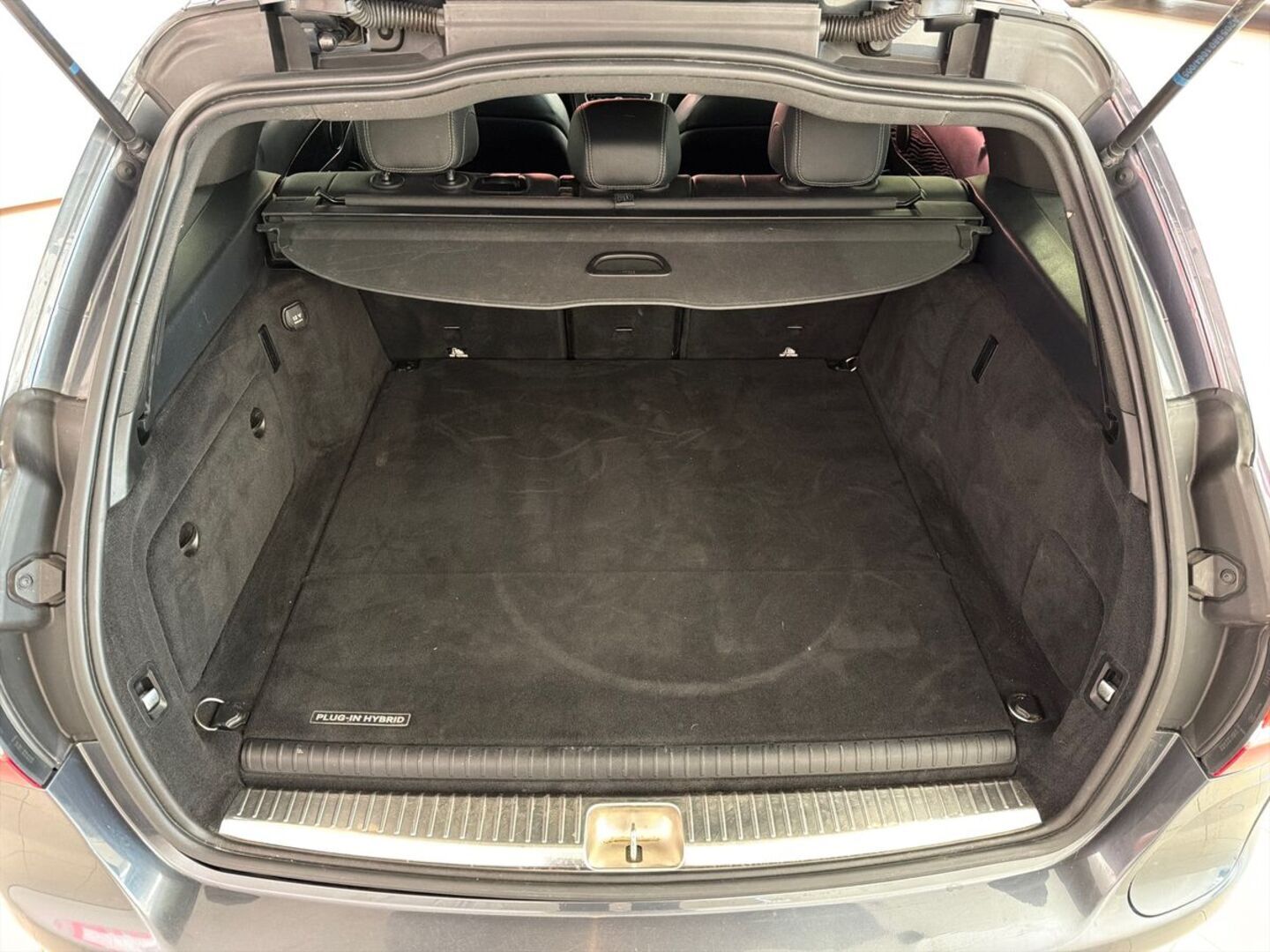 MERCEDES-BENZ C 2016