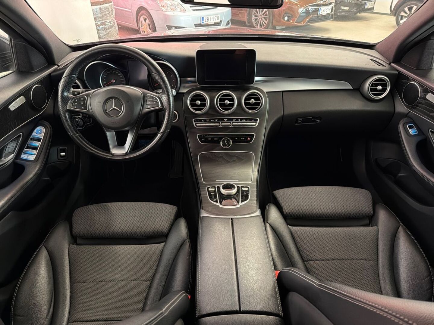 MERCEDES-BENZ C 2016