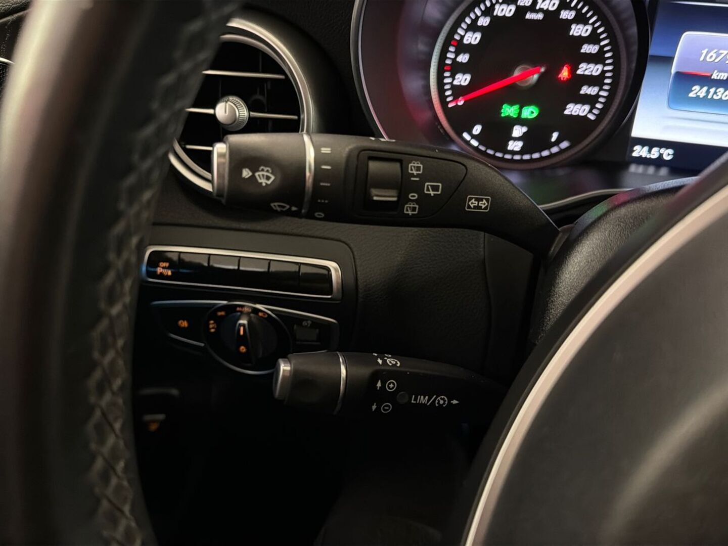 MERCEDES-BENZ C 2016
