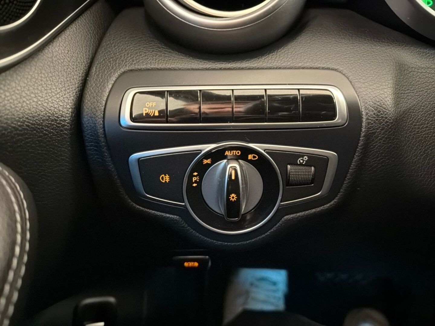 MERCEDES-BENZ C 2016