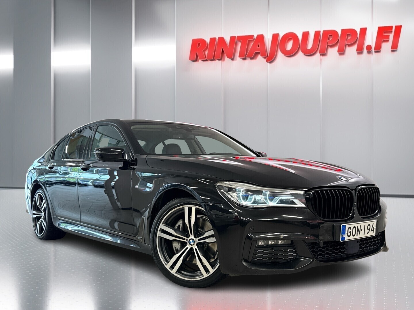 BMW 740 2016