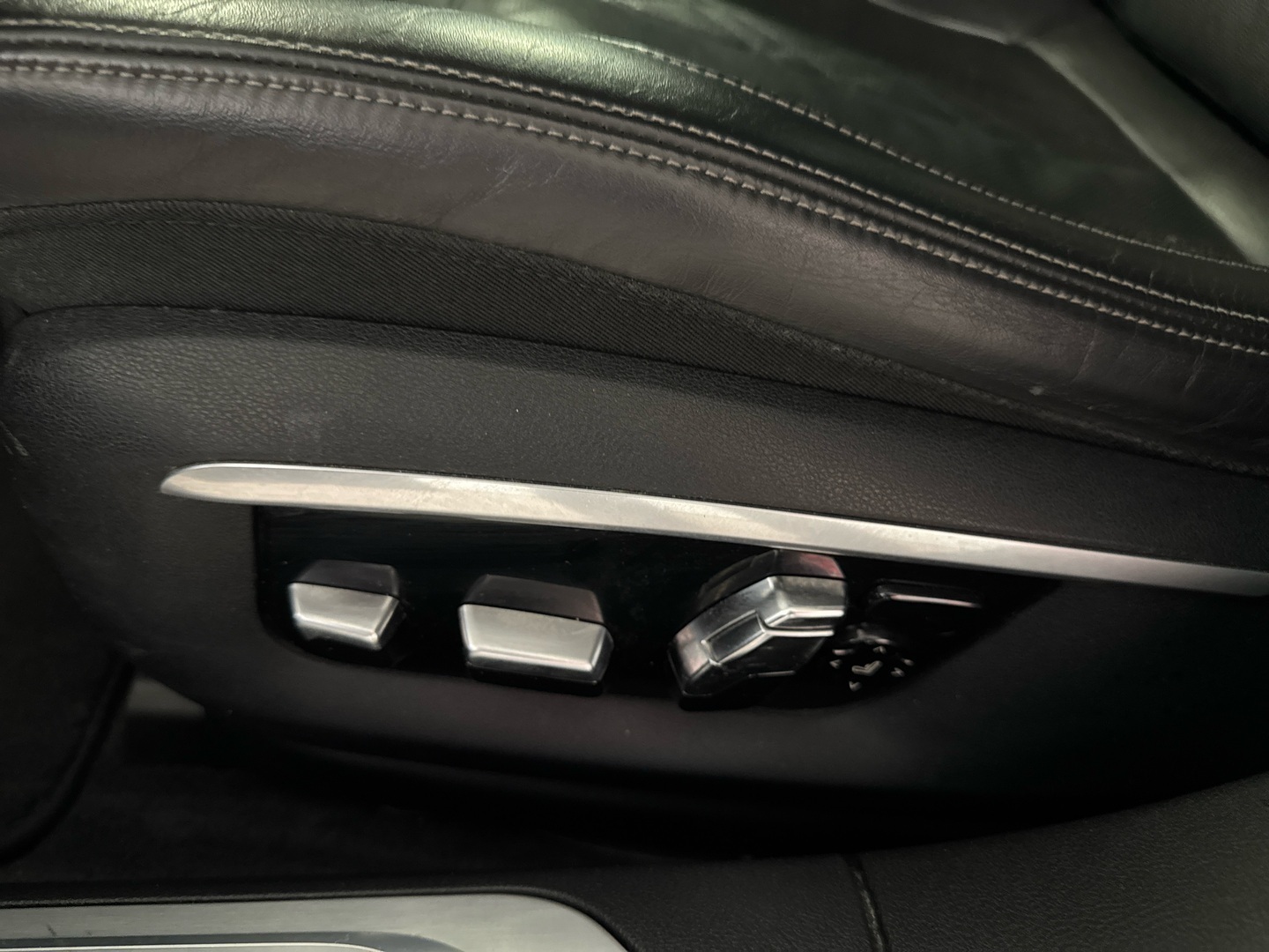 BMW 740 2016