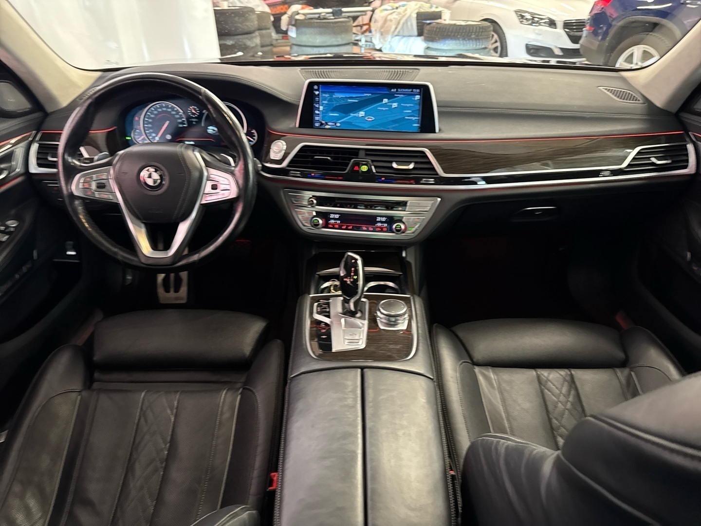 BMW 740 2016