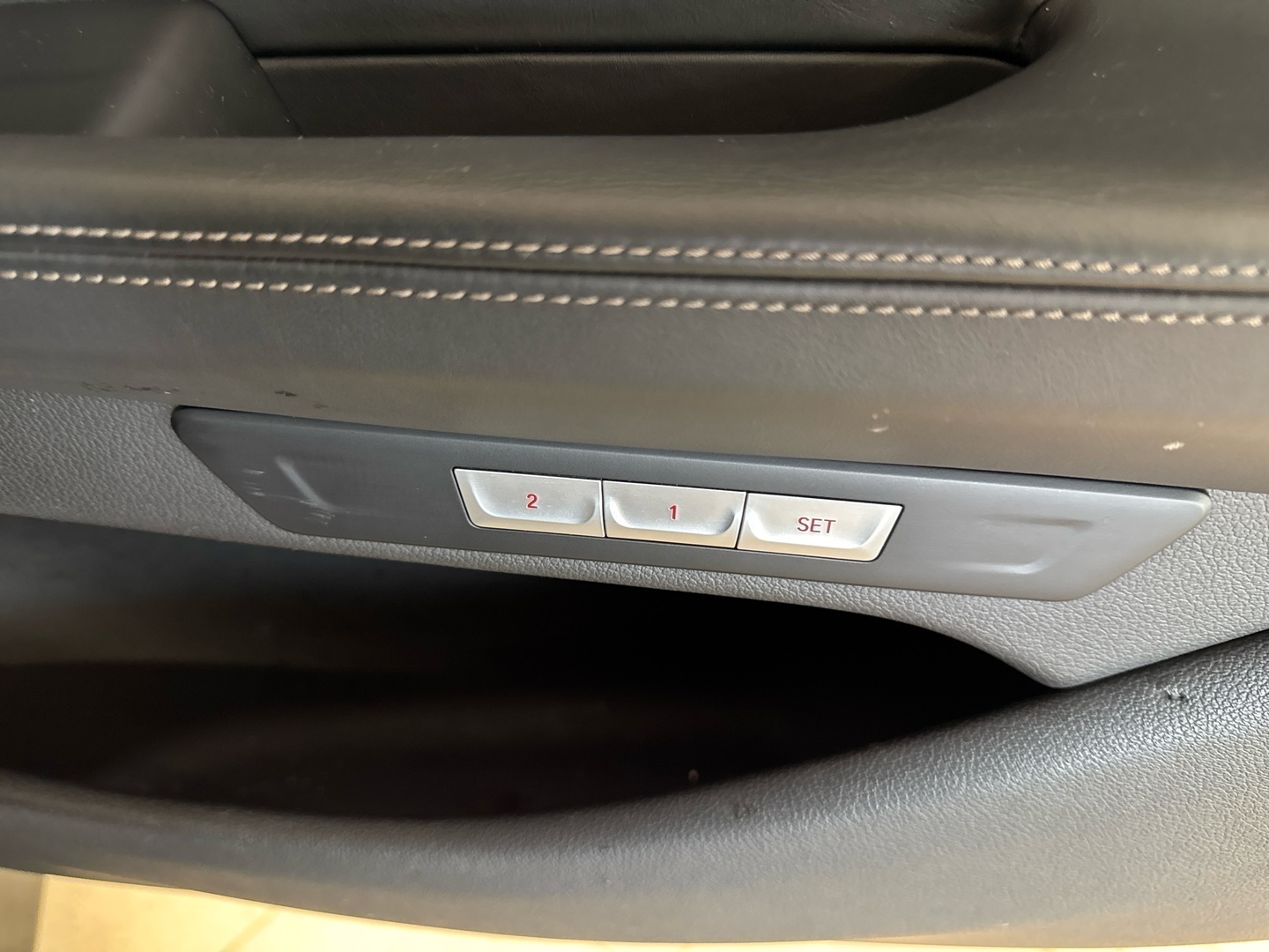 BMW 740 2016