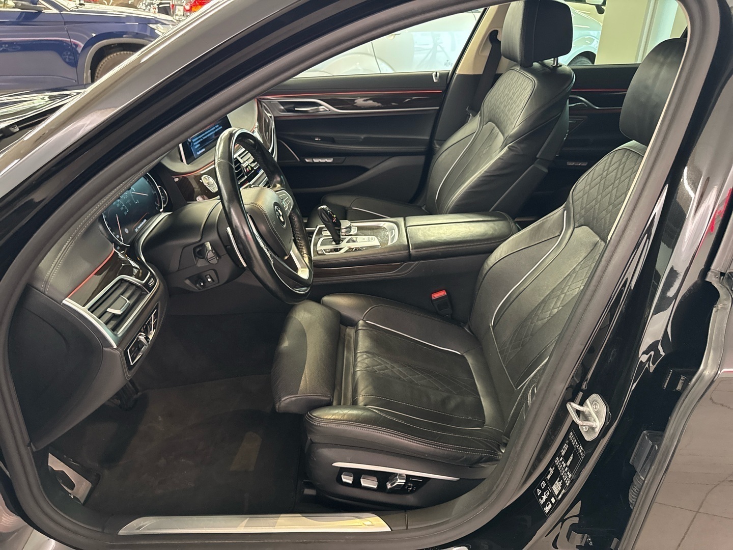 BMW 740 2016