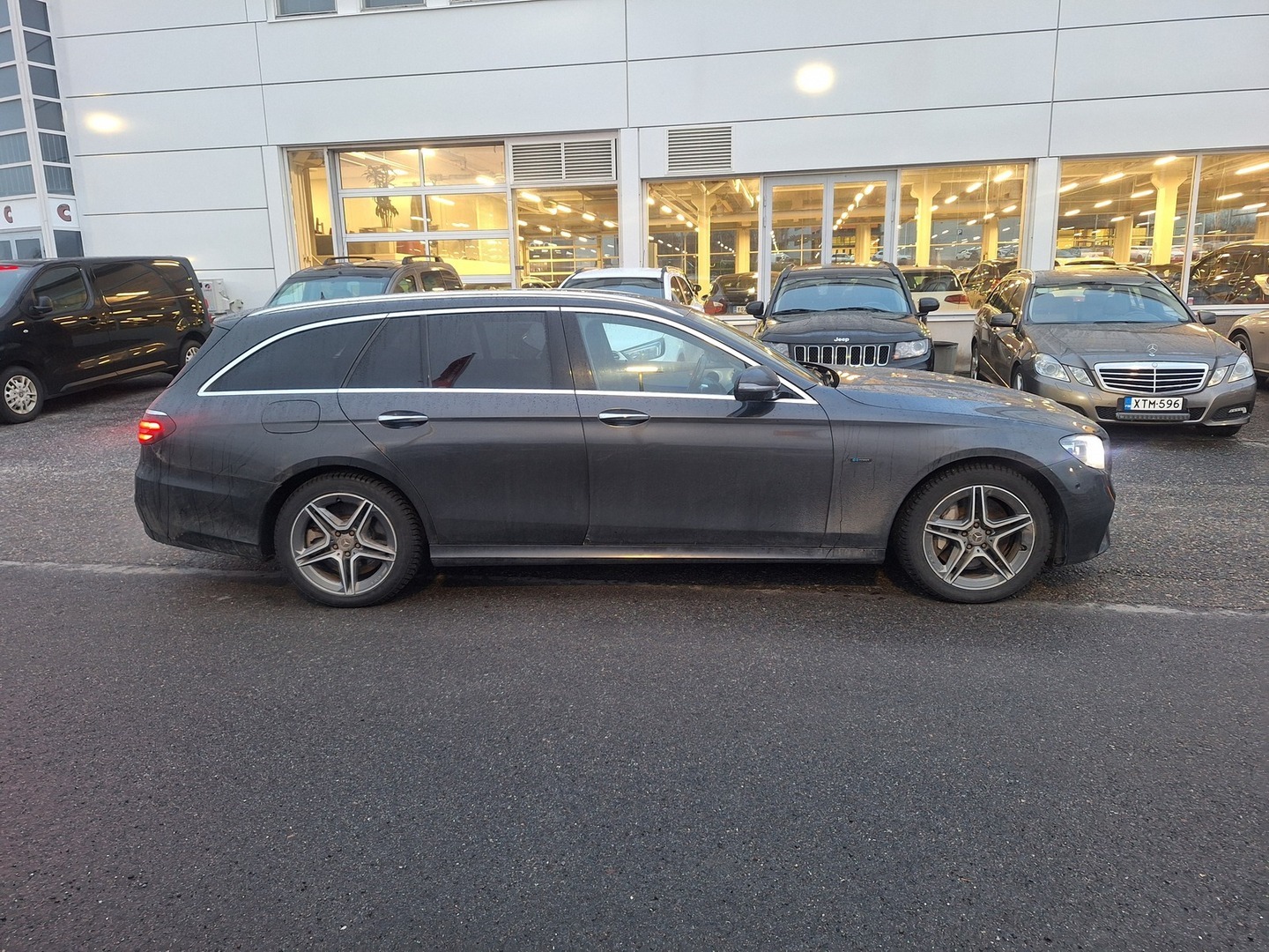 MERCEDES-BENZ E 2021