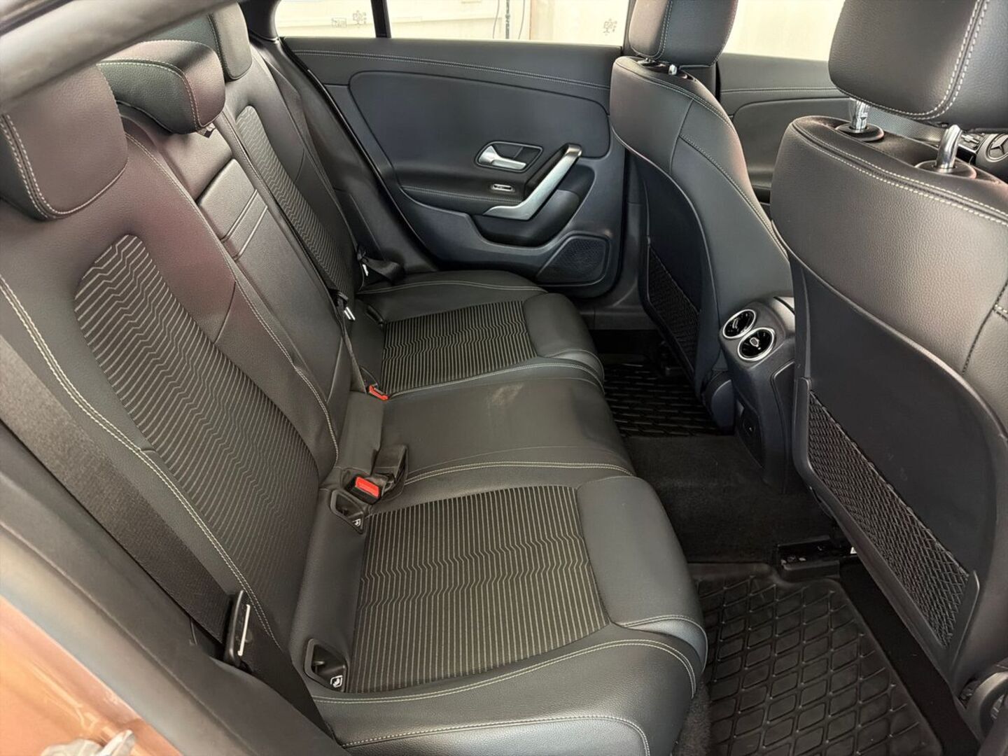 MERCEDES-BENZ CLA 2023
