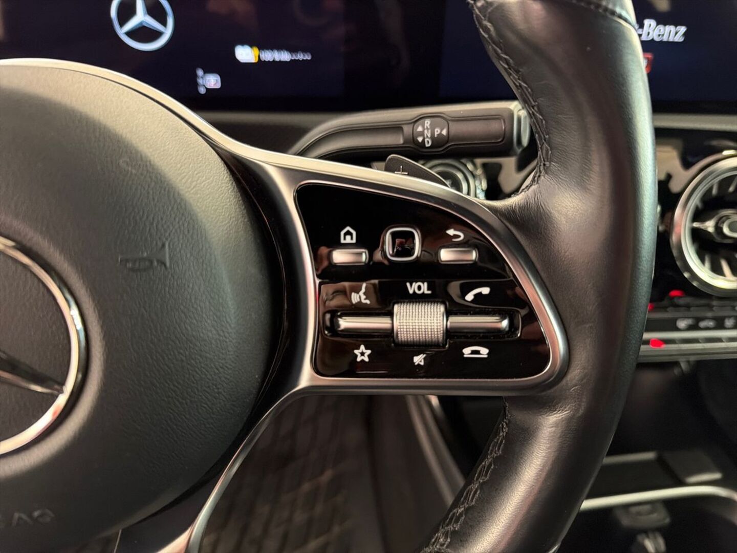 MERCEDES-BENZ CLA 2023