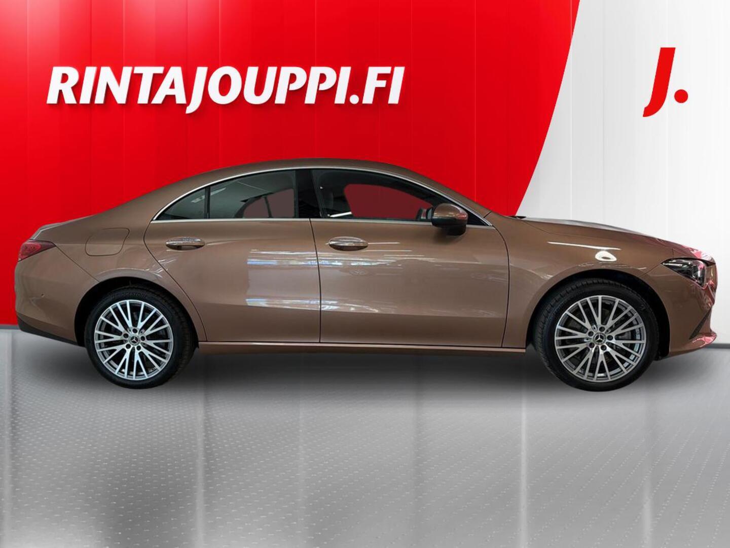 MERCEDES-BENZ CLA 2023