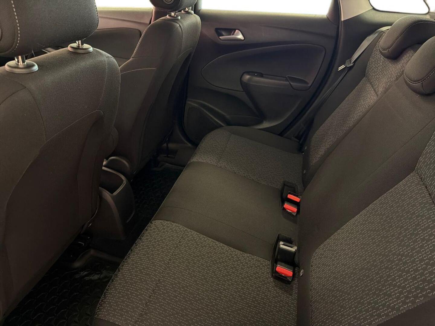 OPEL Crossland 10