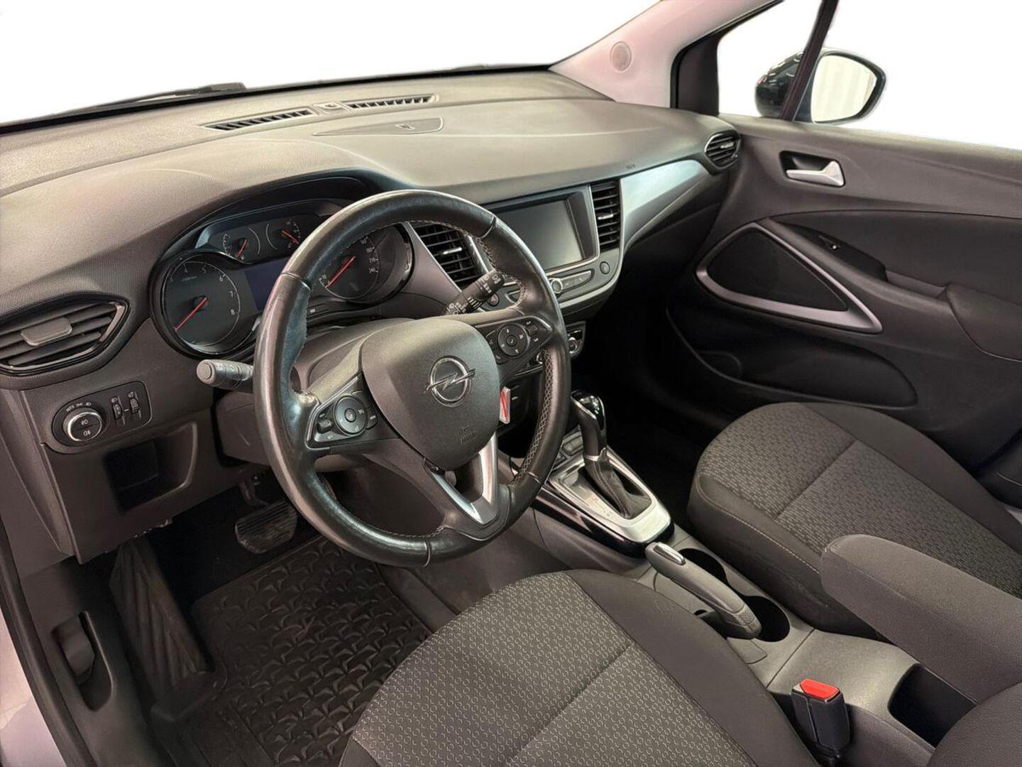 OPEL Crossland 7