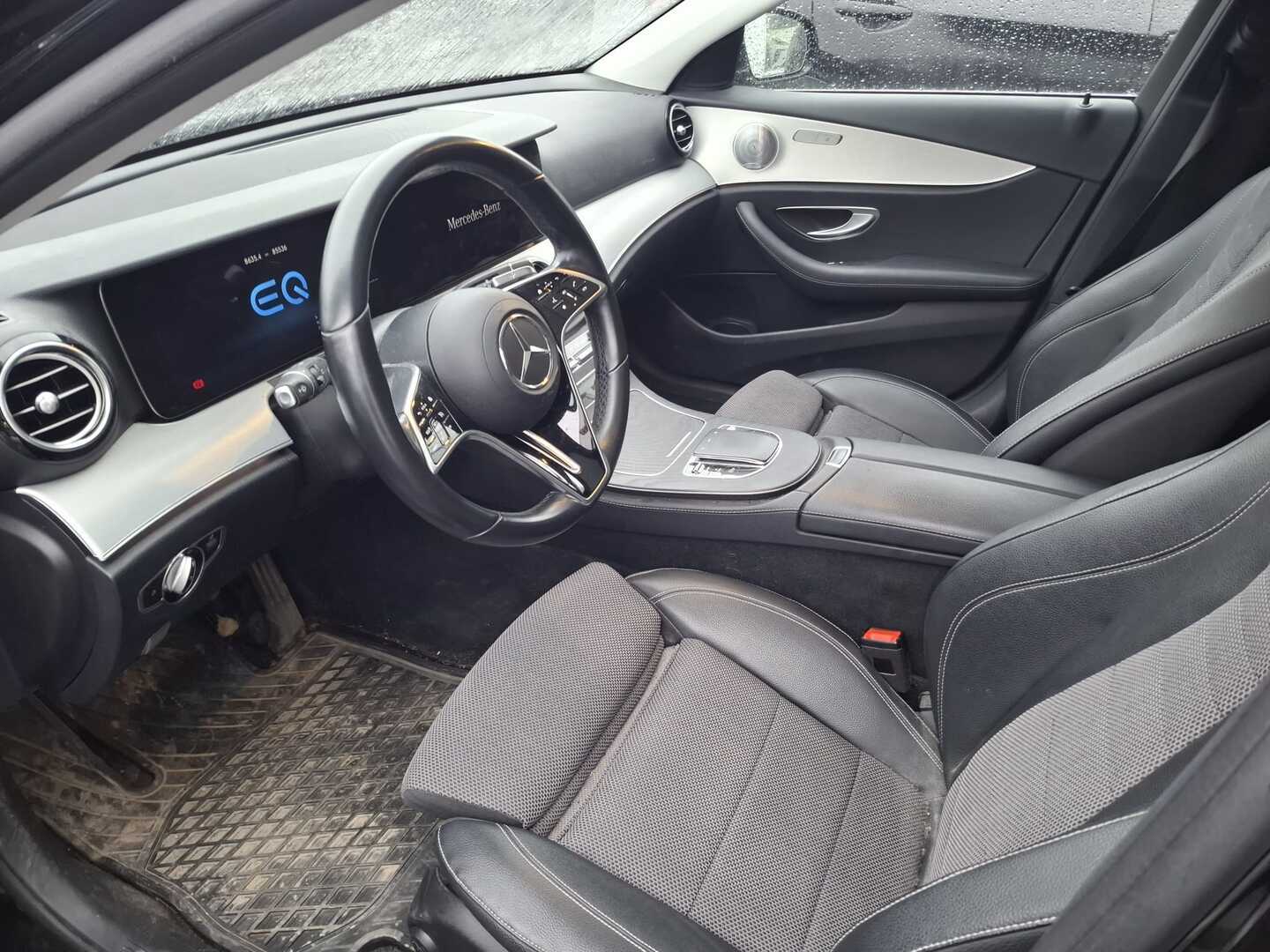 MERCEDES-BENZ E 2021