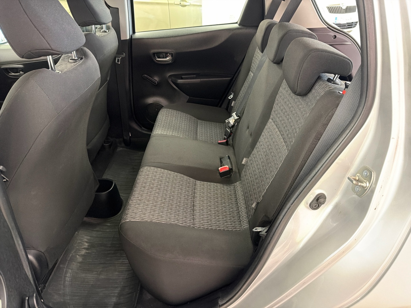 TOYOTA Yaris 2014