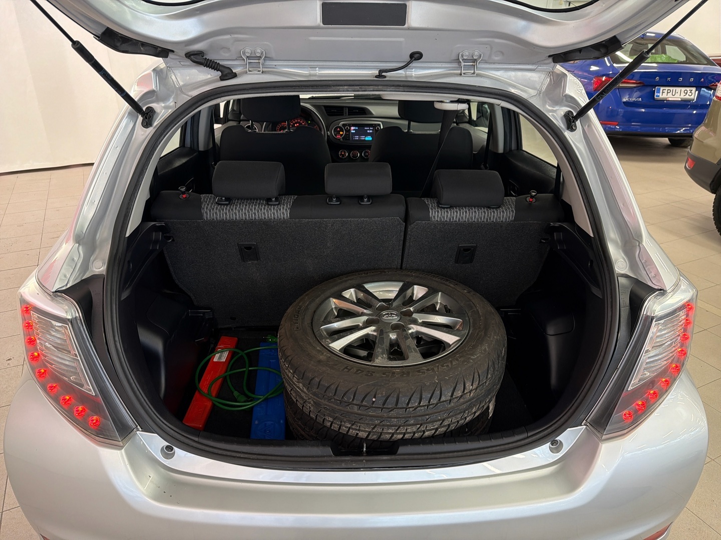 TOYOTA Yaris 2014