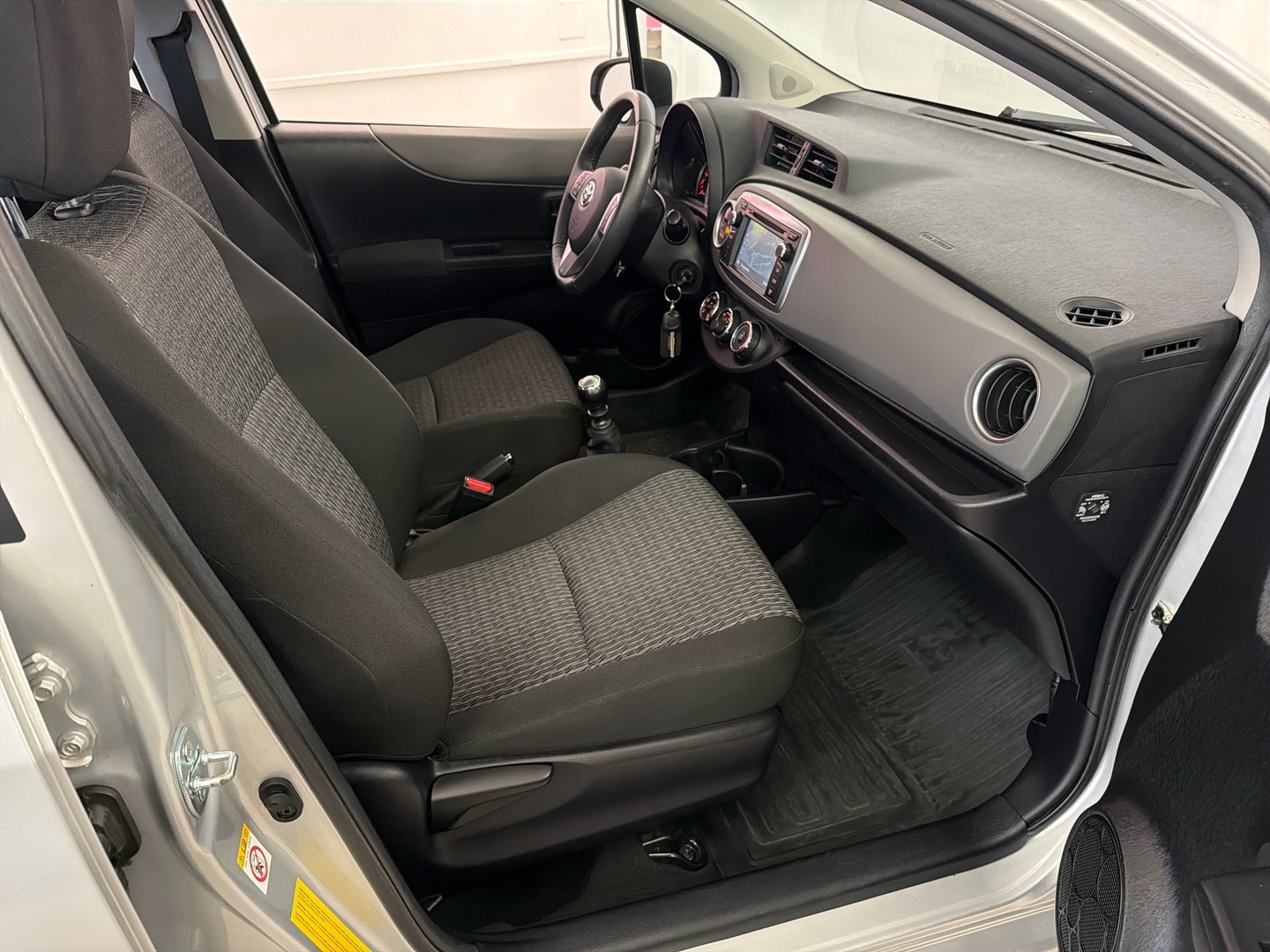 TOYOTA Yaris 2014