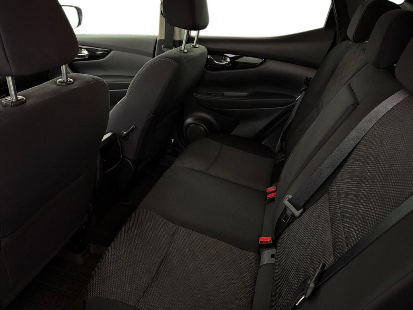 NISSAN Qashqai 2017