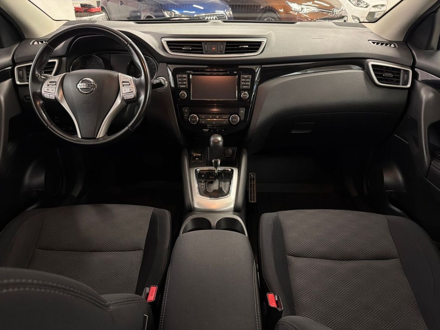 NISSAN Qashqai 2017