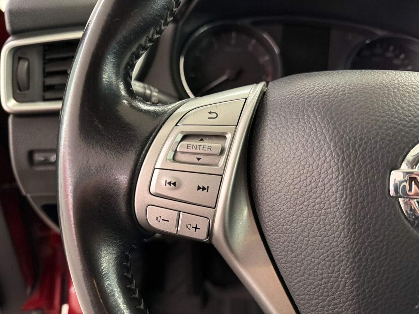 NISSAN Qashqai 2017