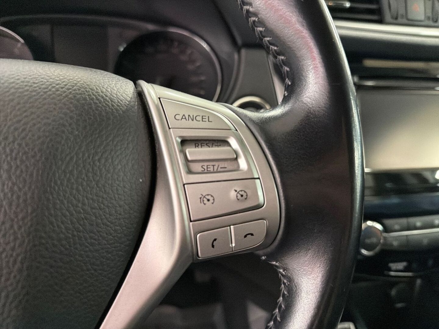 NISSAN Qashqai 2017
