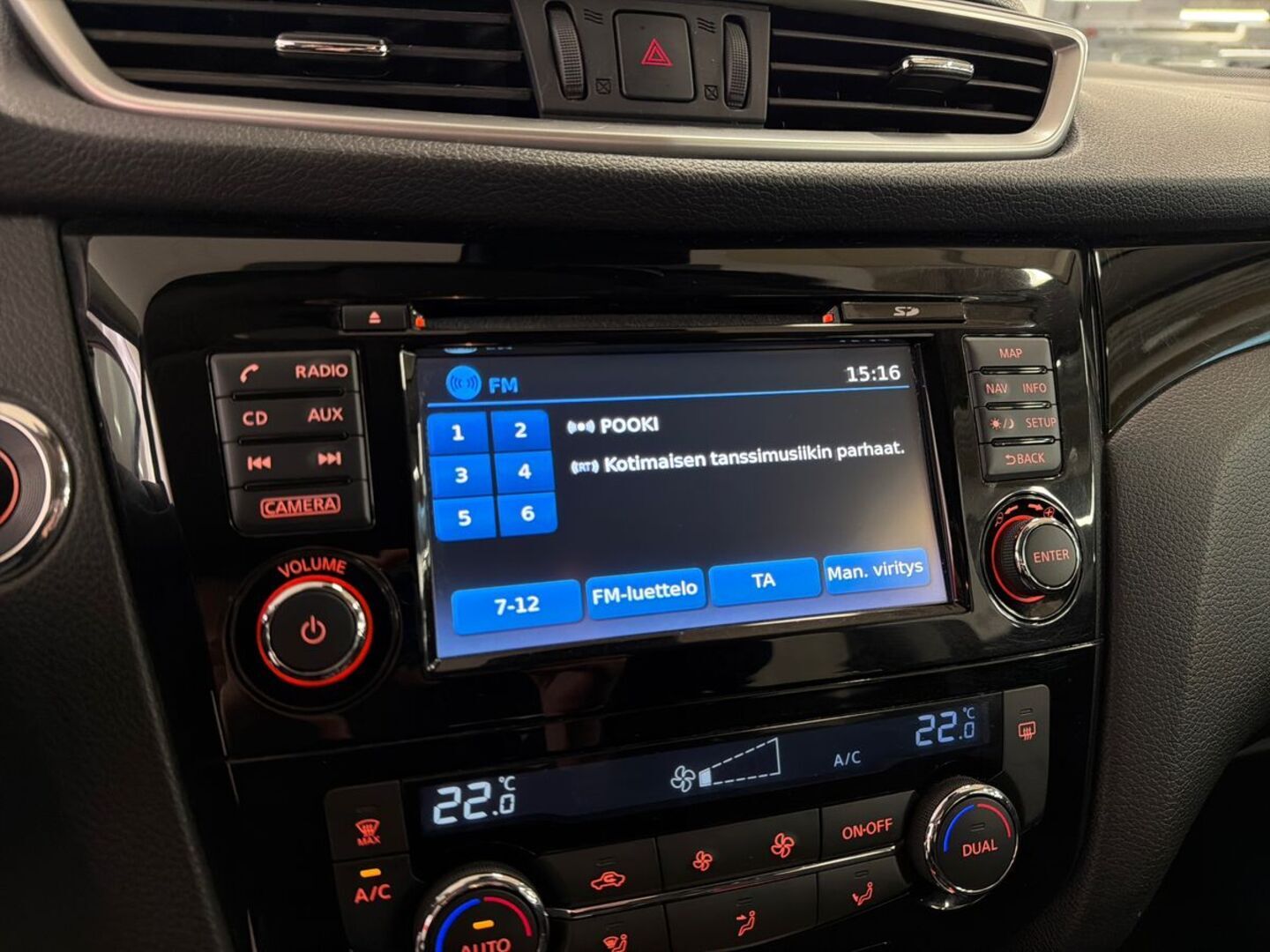 NISSAN Qashqai 2017