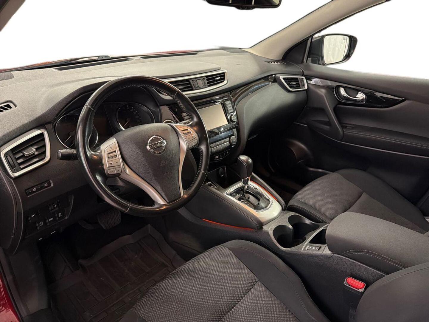 NISSAN Qashqai 2017