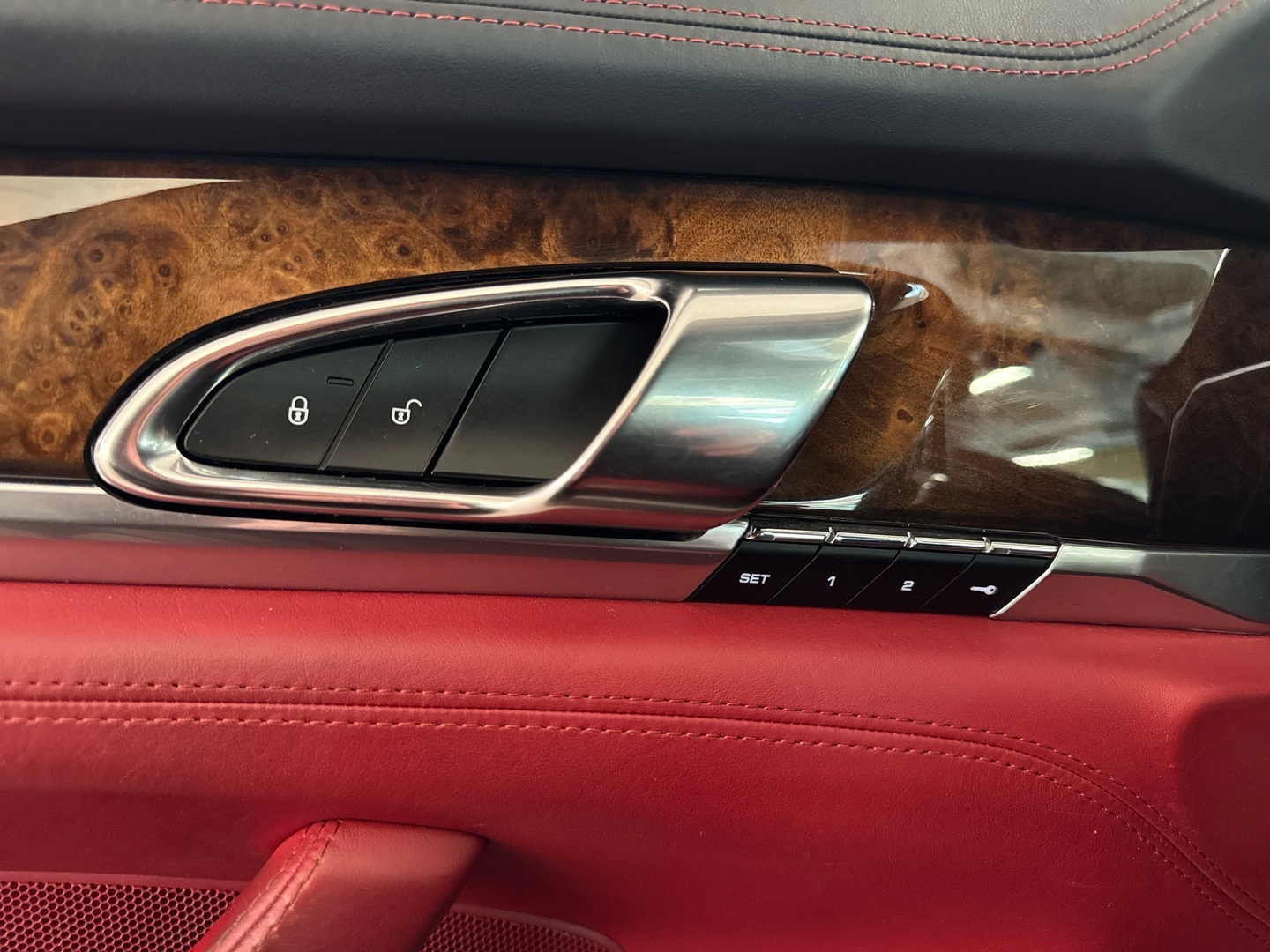 PORSCHE Panamera 2015