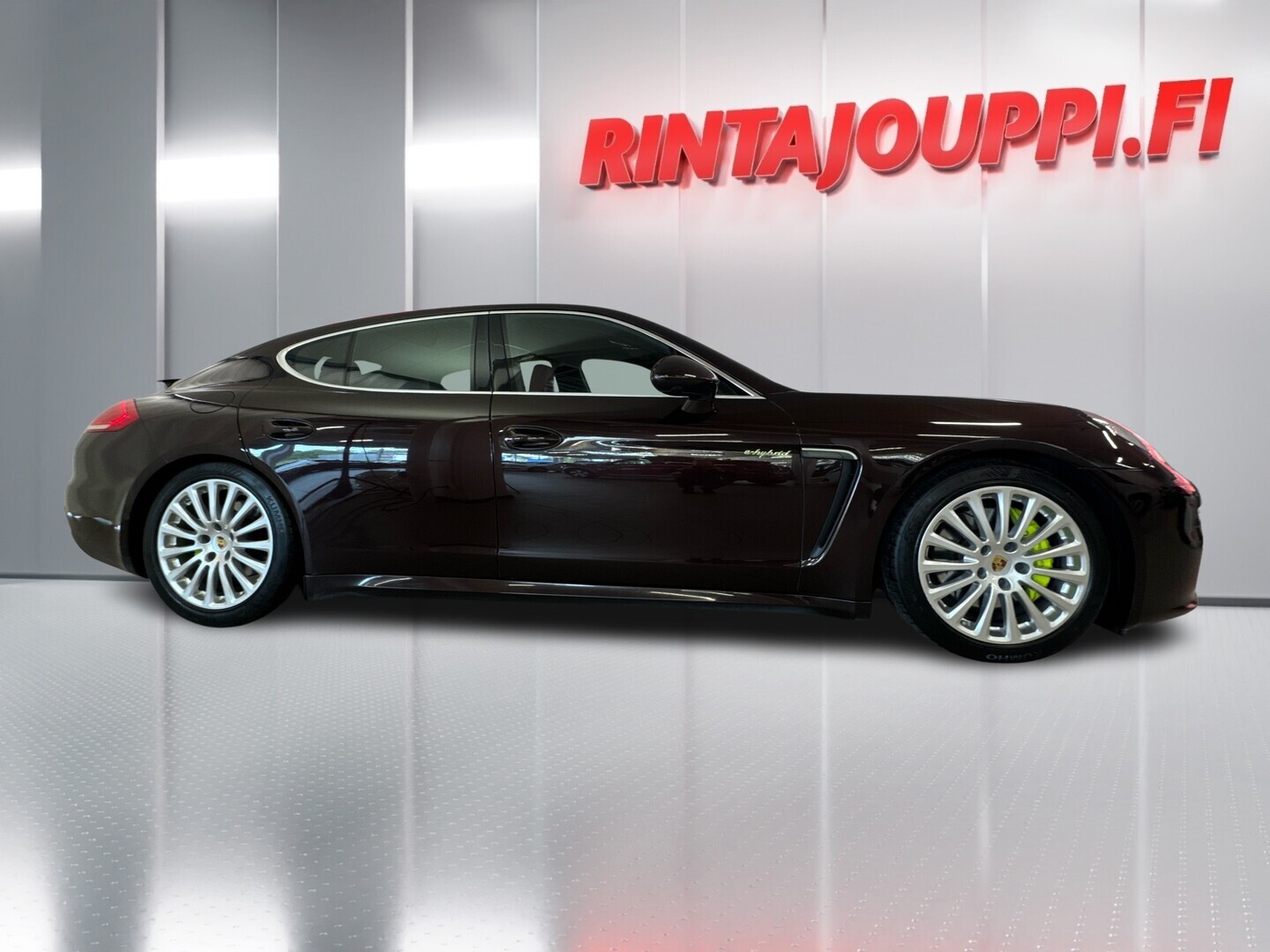 PORSCHE Panamera 2015