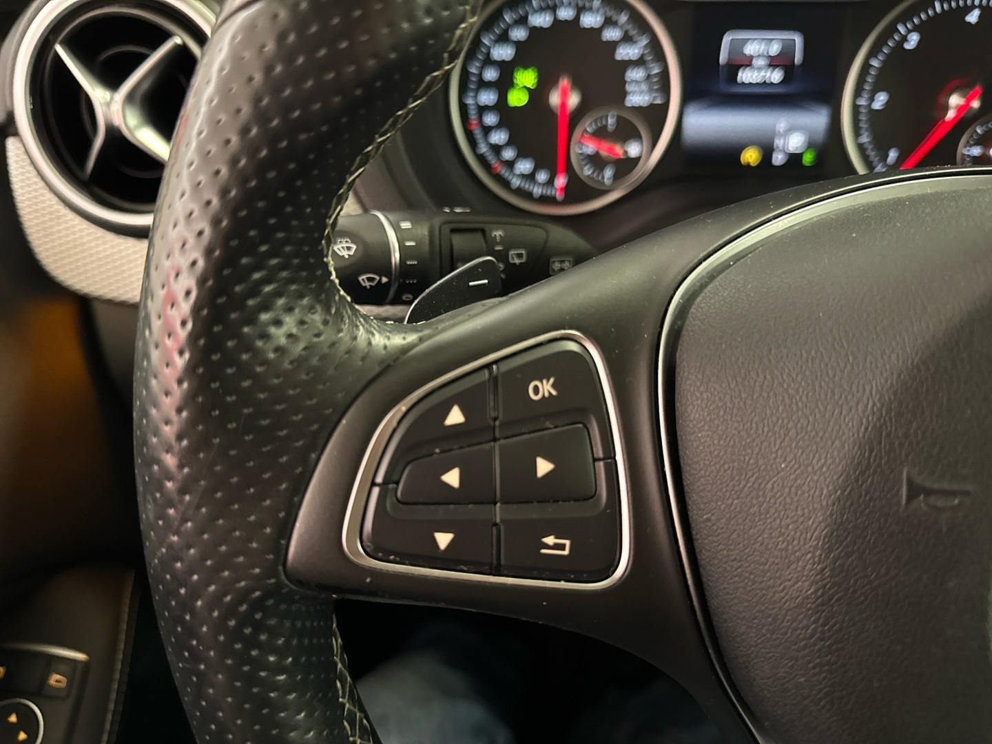 MERCEDES-BENZ B 2015