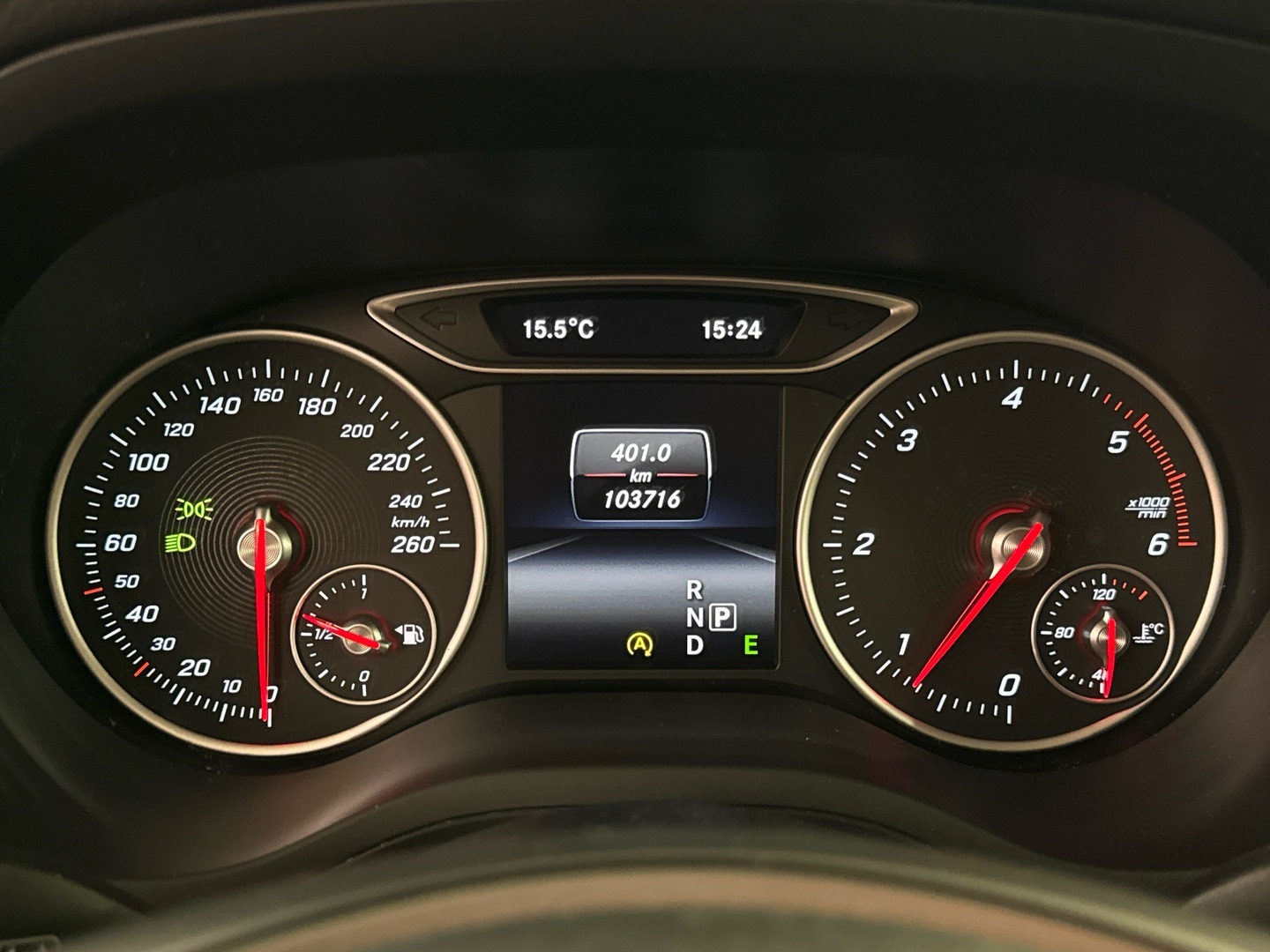 MERCEDES-BENZ B 2015