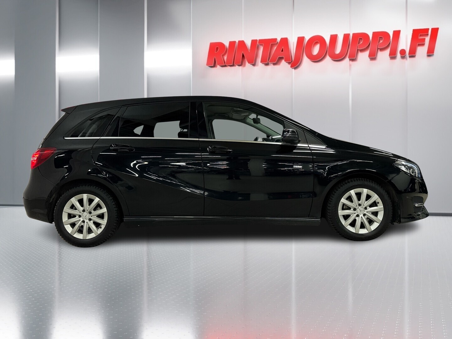 MERCEDES-BENZ B 2015