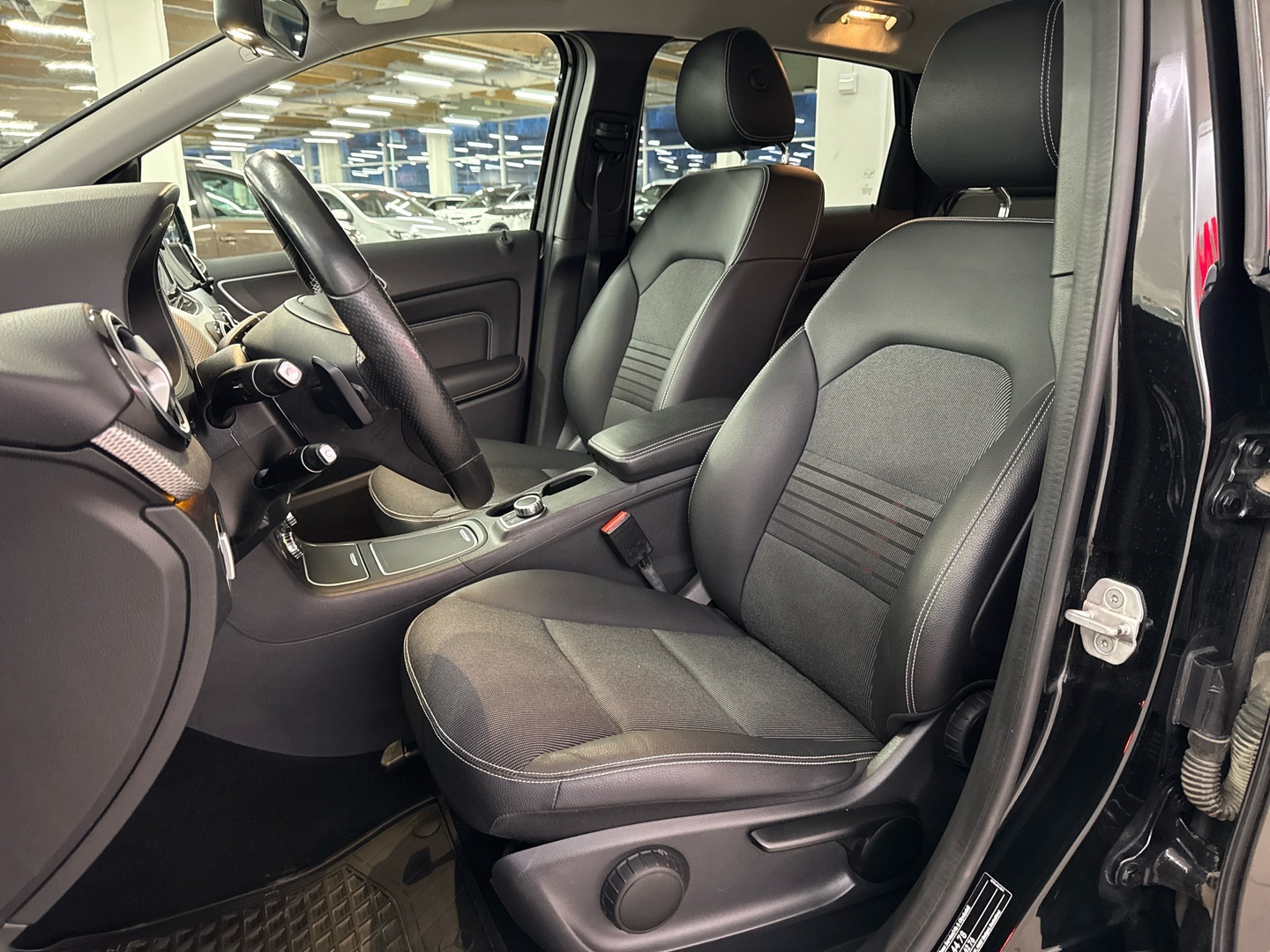 MERCEDES-BENZ B 2015