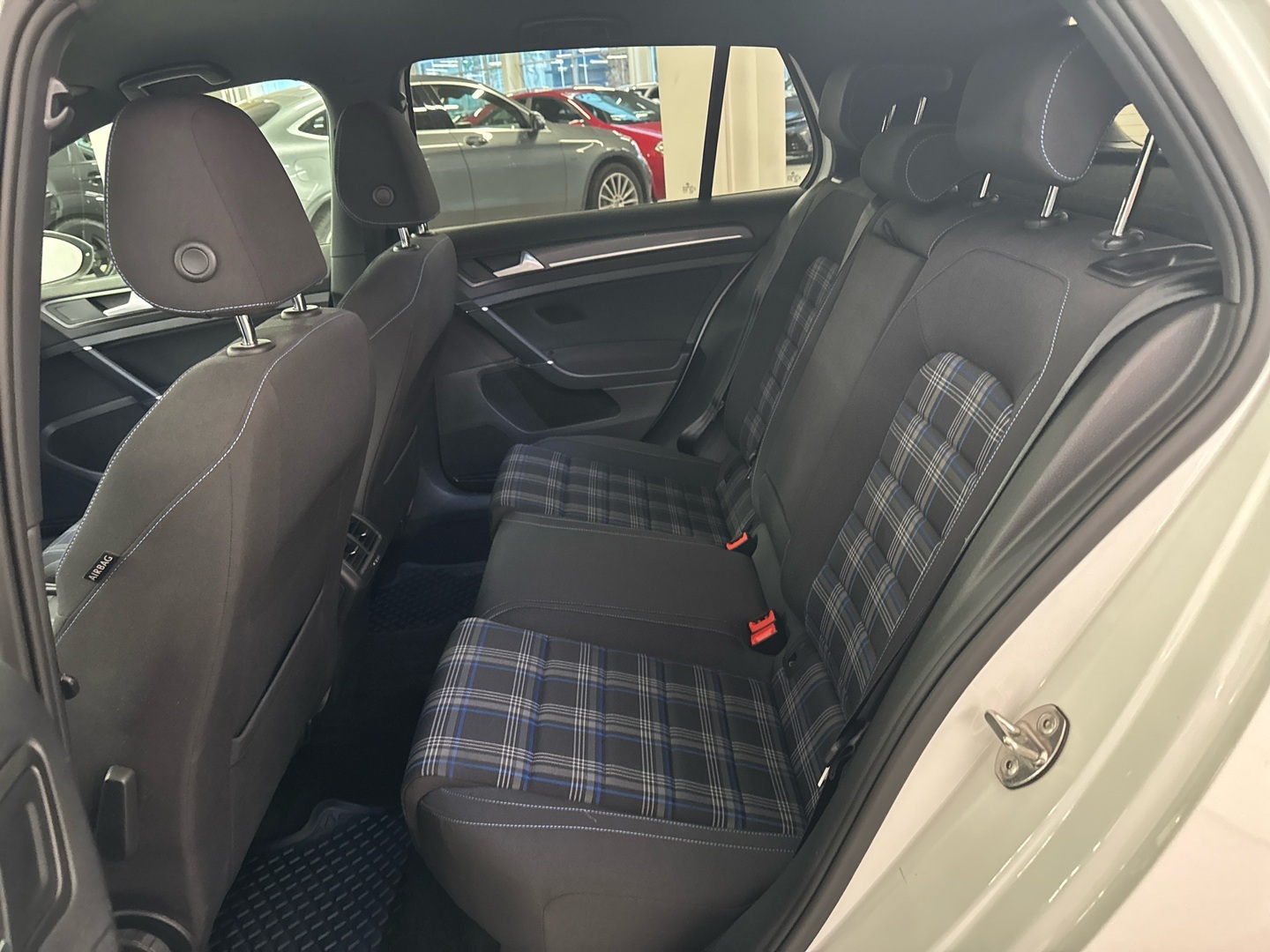 VOLKSWAGEN Golf 2020