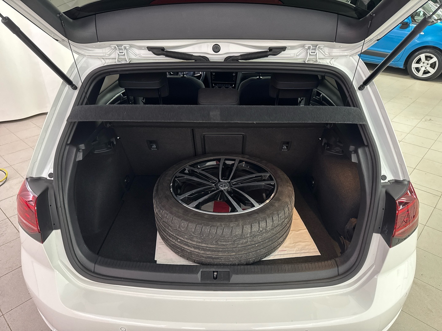 VOLKSWAGEN Golf 2020