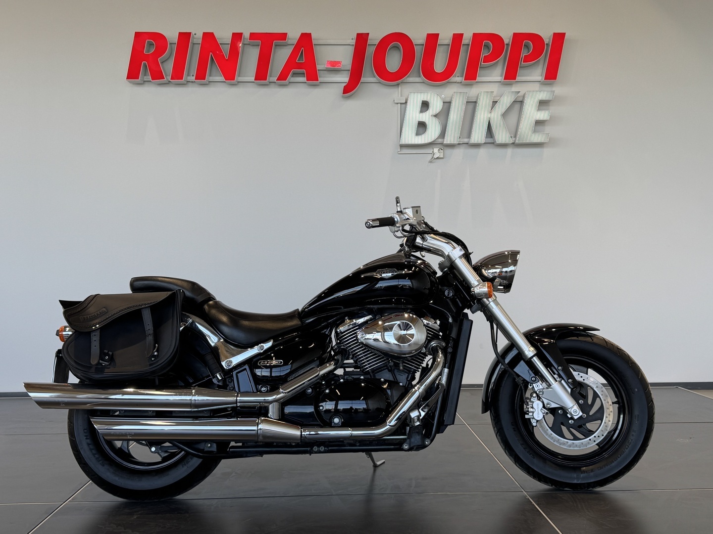 SUZUKI INTRUDER 2006