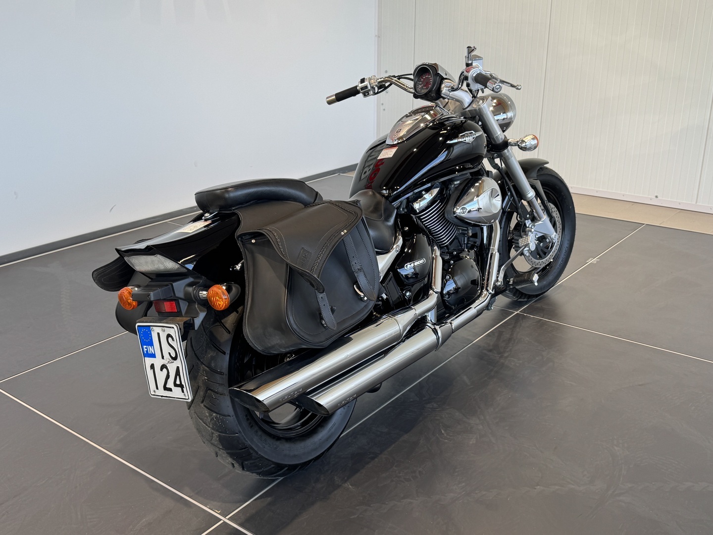 SUZUKI INTRUDER 2006