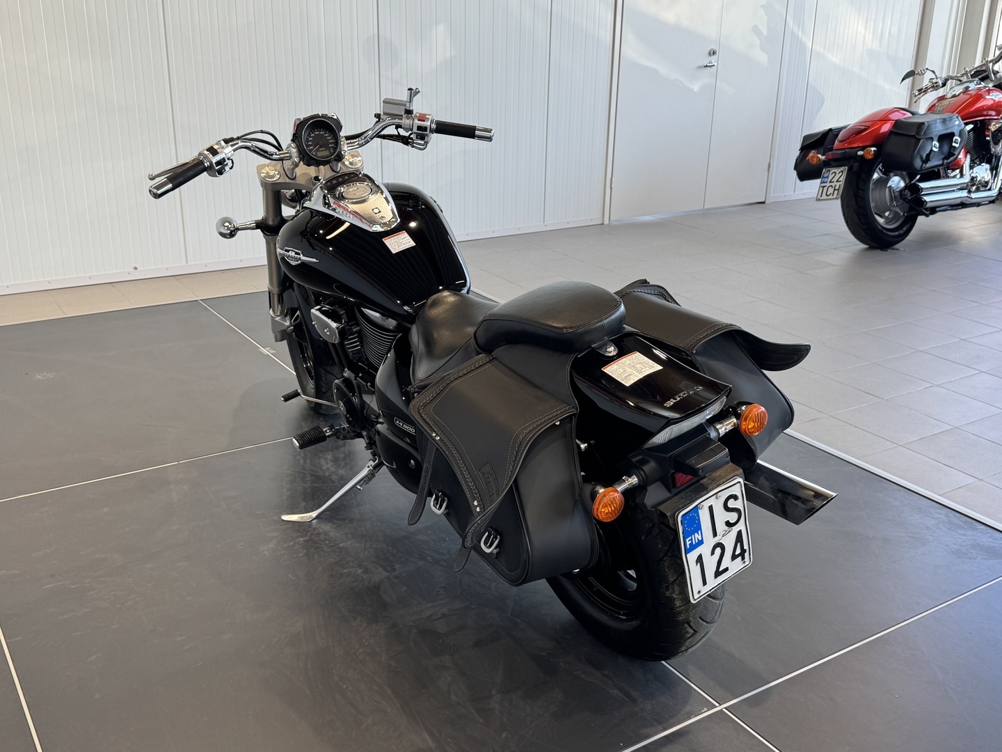 SUZUKI INTRUDER 2006