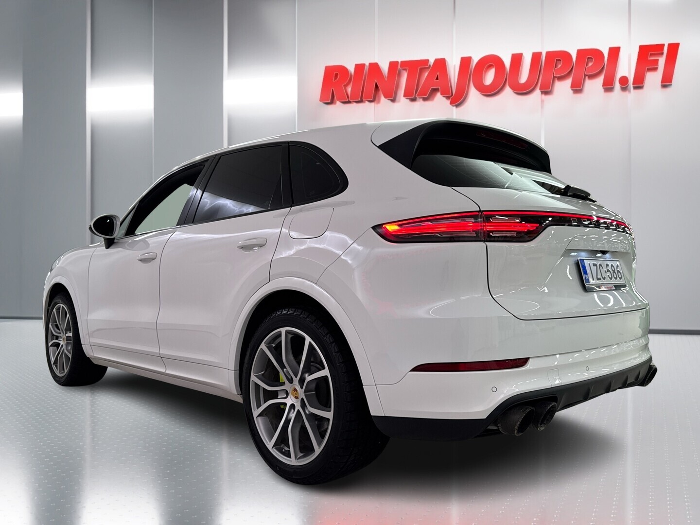 PORSCHE Cayenne 2018