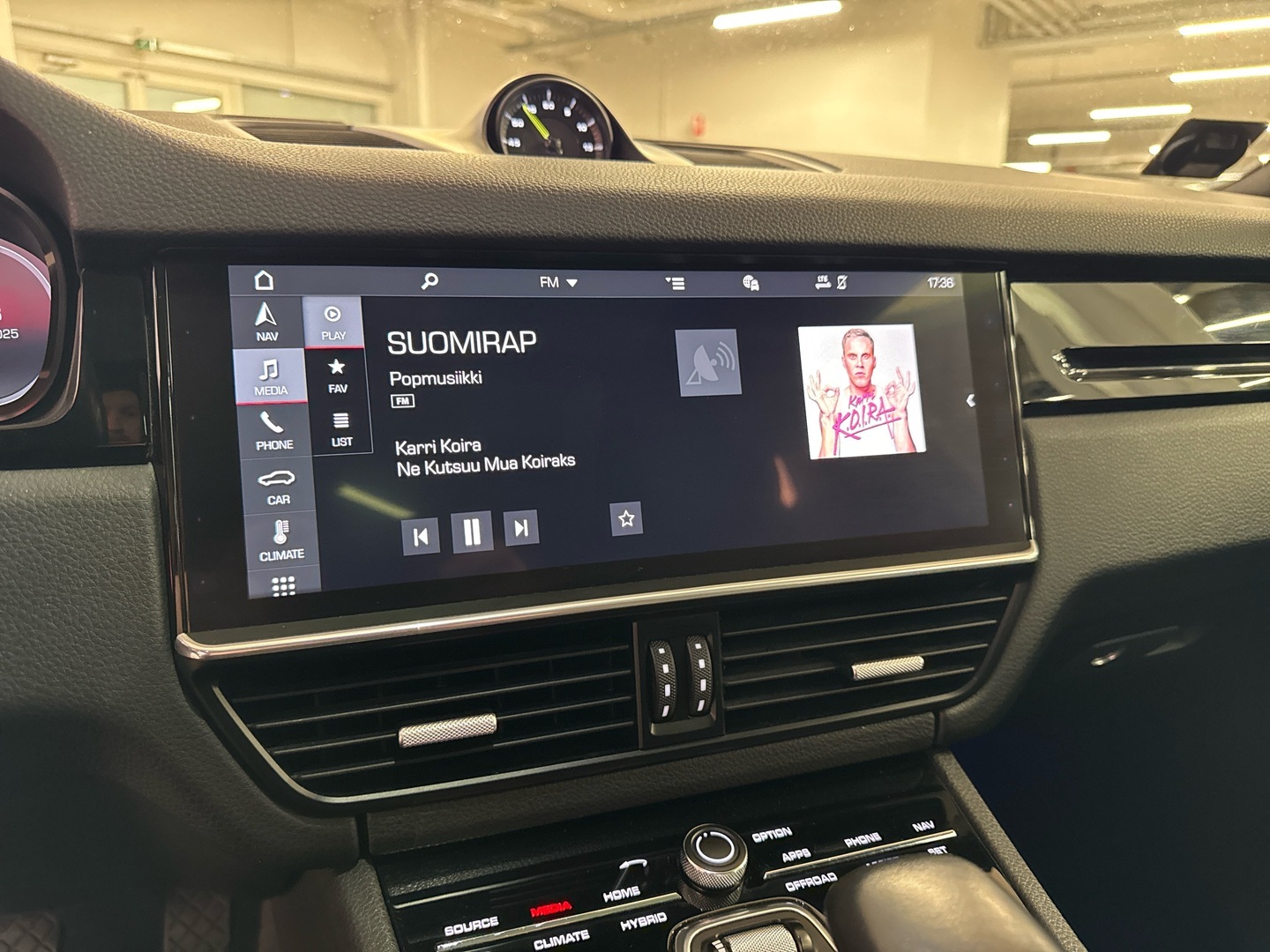 PORSCHE Cayenne 2018